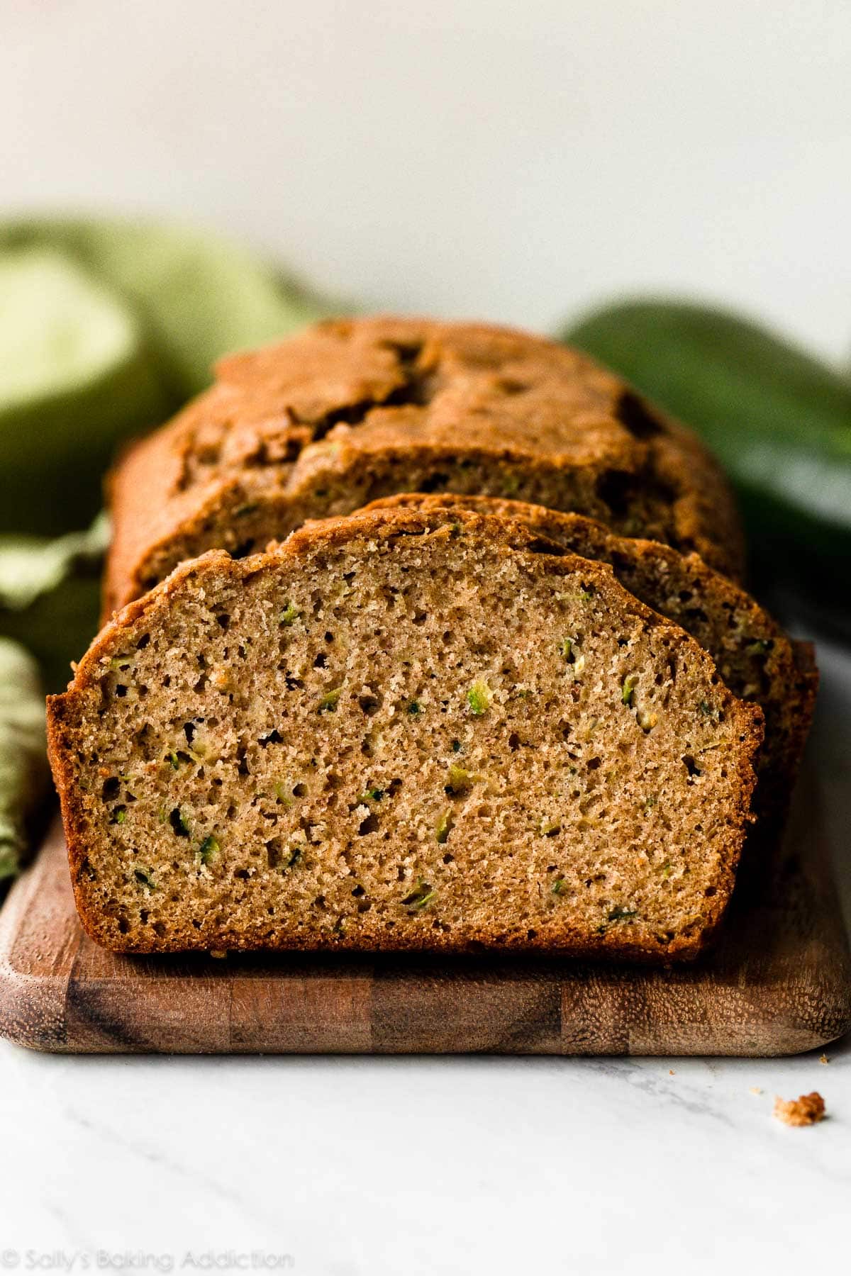 Applesauce Bread : Power up your baking with this delicious recipe!
