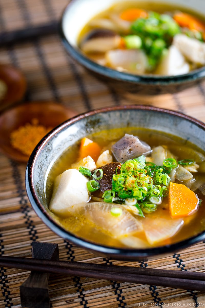 Asian Vegetable-Beef Soup : Hearty and Nutritious Delight