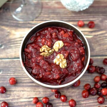 Low-Carb Cranberry Walnut Sauce