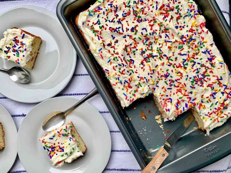 32 Slow-Cooker Cake Recipes That Are a Piece of Cake to Make