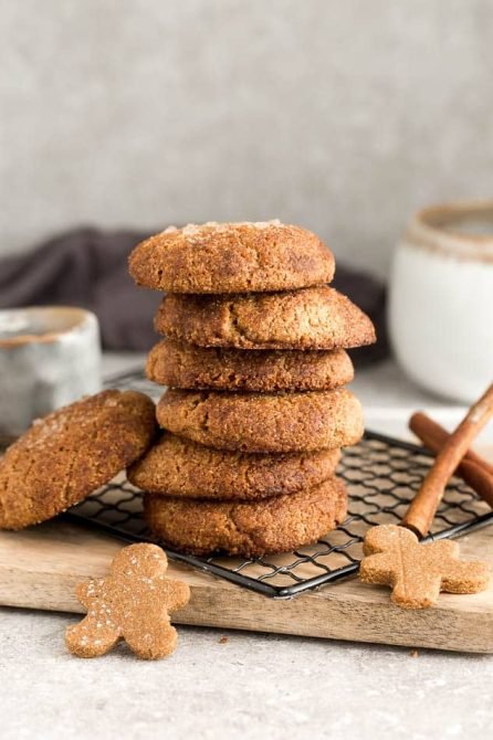 Keto Vegan Ginger Cookies